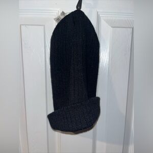 CALIA by Carrie Underwood Brand new Slouch Style ‘Yoga’ Beanie in Charcoal